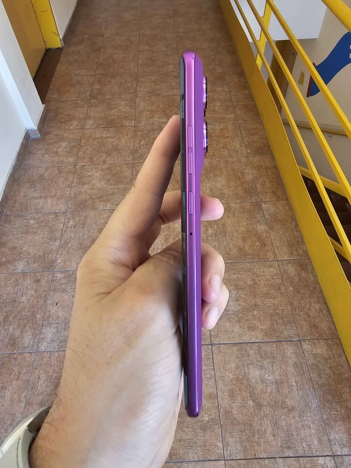 Motorola Edge 60 Pro a Esim 512Gb/12 De Ram,Sin detalles Impecable Como Nuevo !!