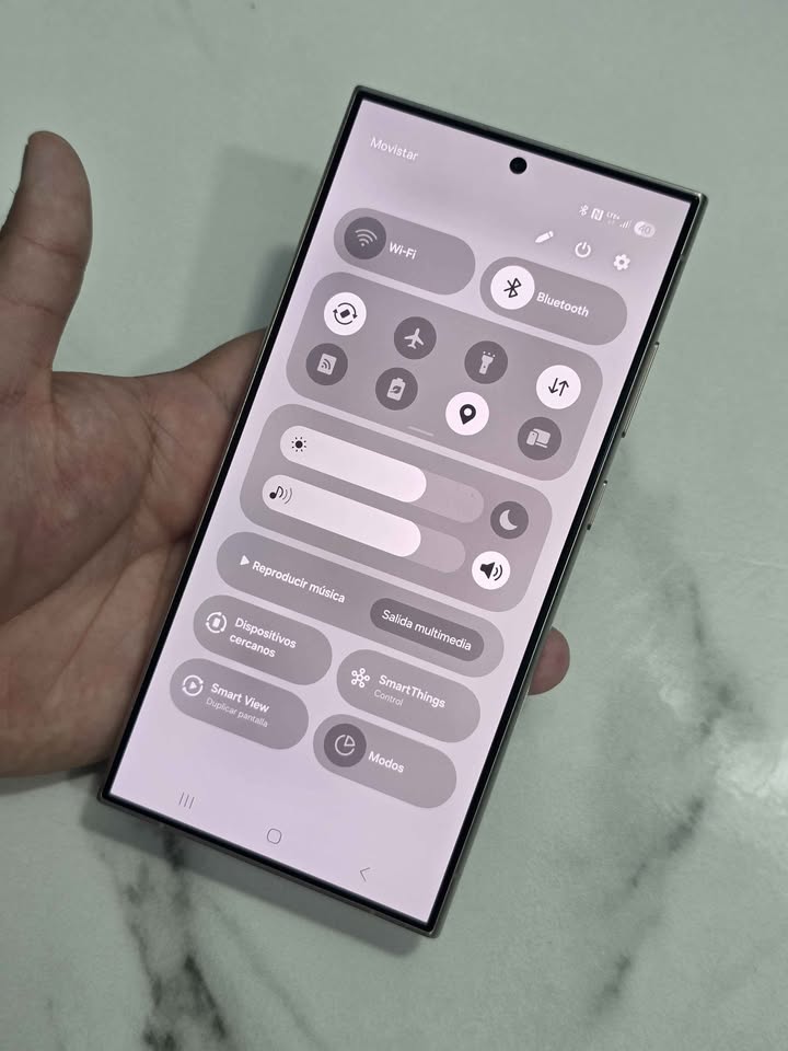 Samsung S24 Ultra Libre De Fábrica Para Cualquier Compañía 256gb De Almacenamiento 12gb De Ram
