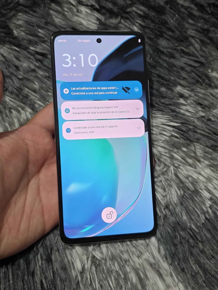 Motorola G72 a wifi 128gb de almacenamiento 6gb de ram