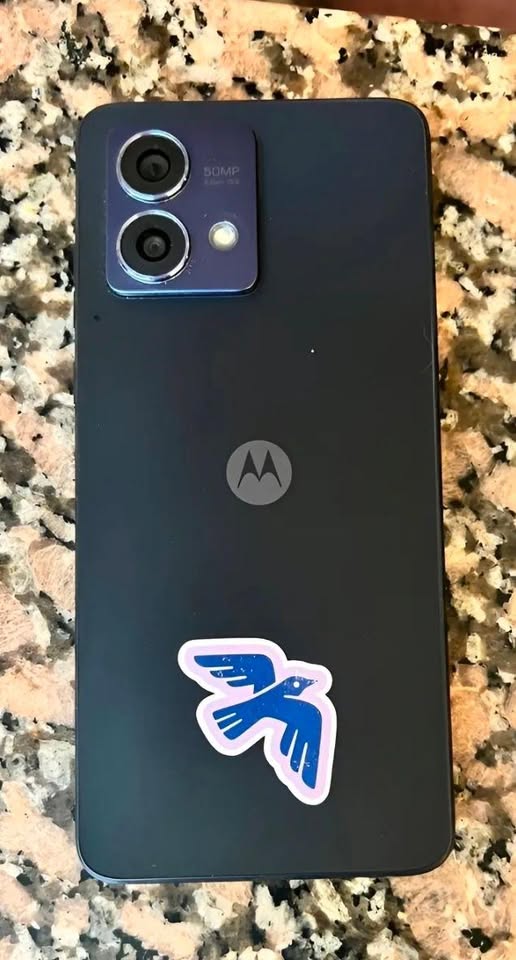 Moto g84