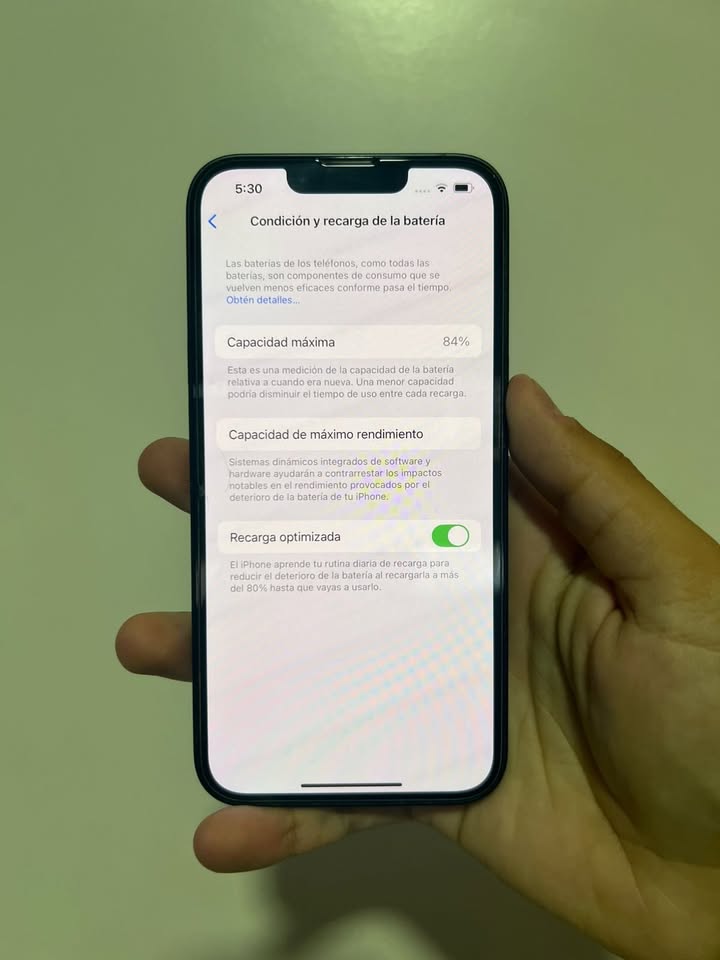 LÍQUIDO ultimo iPhone 13 azul Mid 128gb 84% ya impecable
