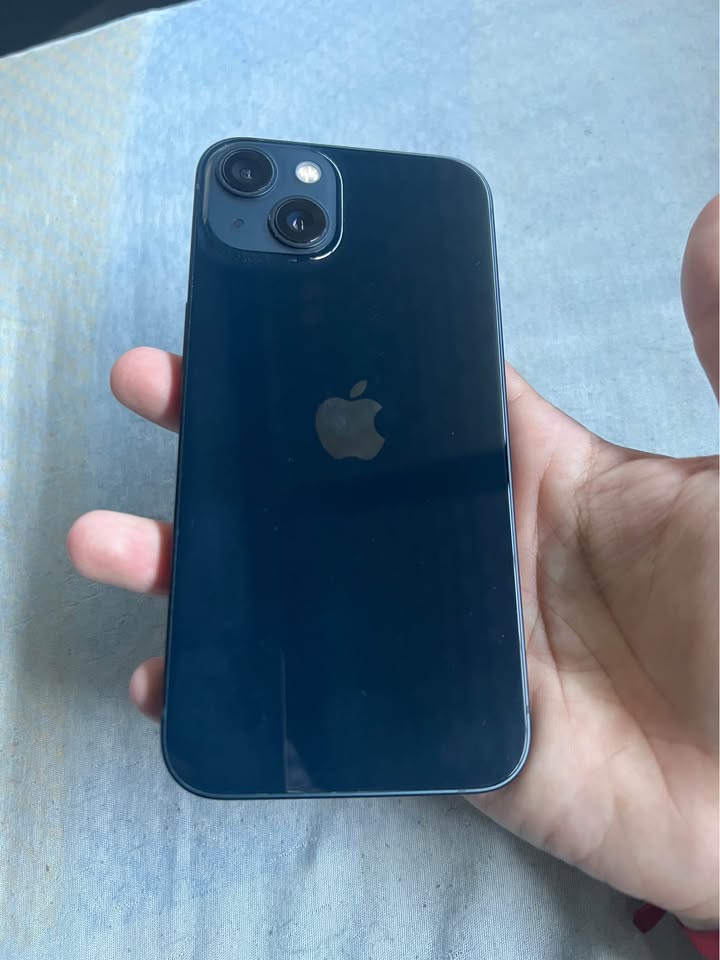 LÍQUIDO IPHONE 13 midnight 128gb 84% impecable