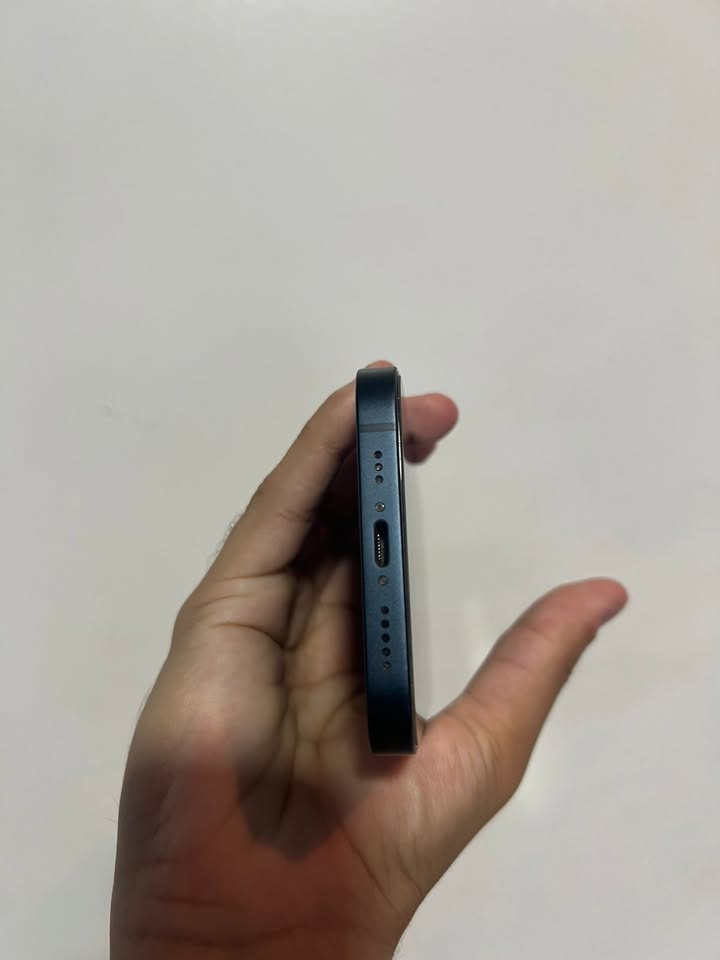 LÍQUIDO ultimo iPhone 13 azul Mid 128gb 84% ya impecable