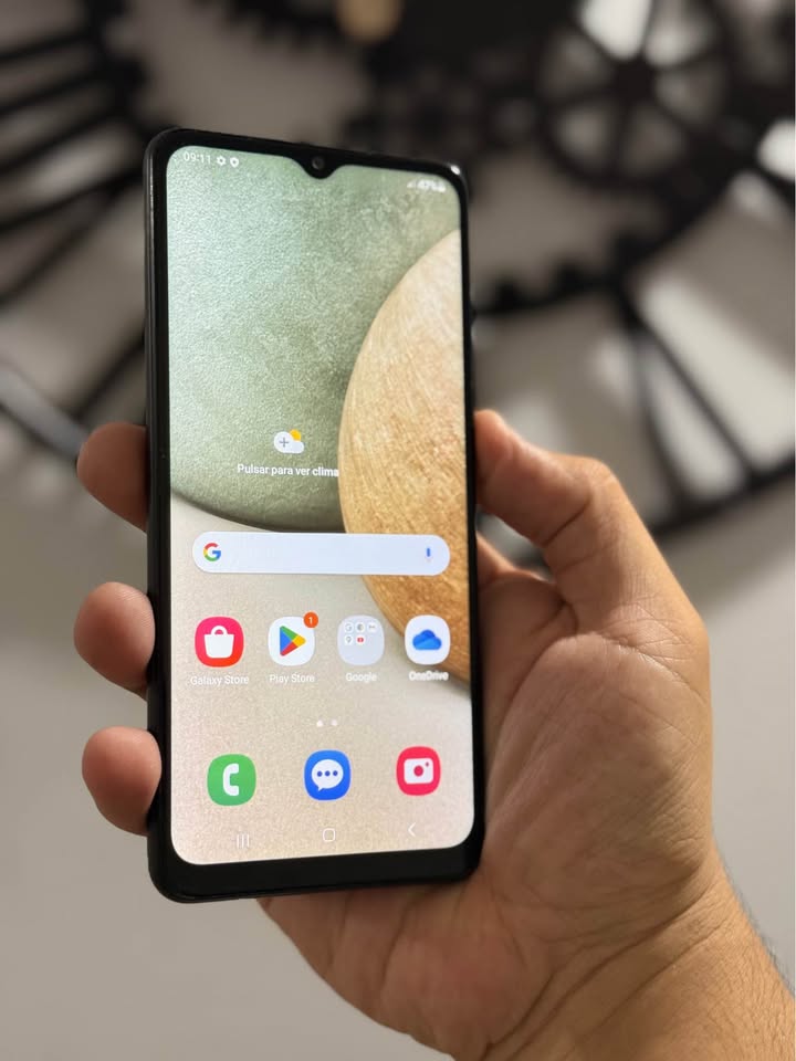 Vendo Samsung A12 libre 128gb 4ram huella , IMPECABLE, NO PERMUTO