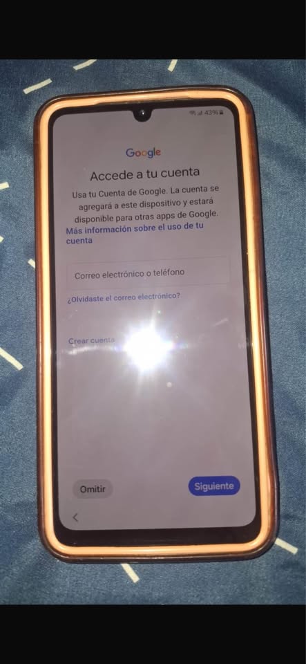 Samsung galaxi A33 libre , pantalla sin detalles soy de lomas de Zamora zona sur solo vendo 150.000