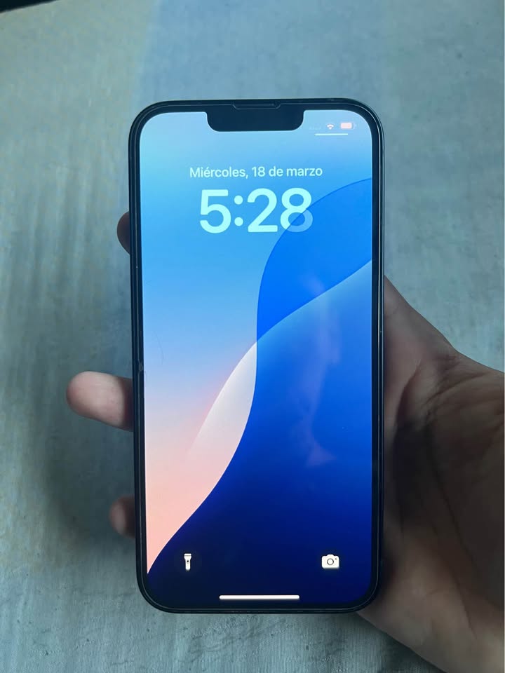 LÍQUIDO IPHONE 13 midnight 128gb 84% impecable