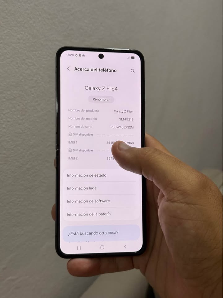 Vendo Samsung Z flip 4 libre 128gb 8ram impecable, NO PERMUTO