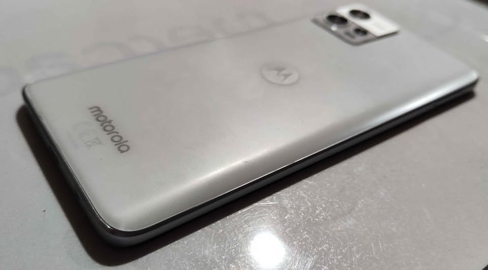 Líquido Motorola Moto G72 libre 5G “128GB”