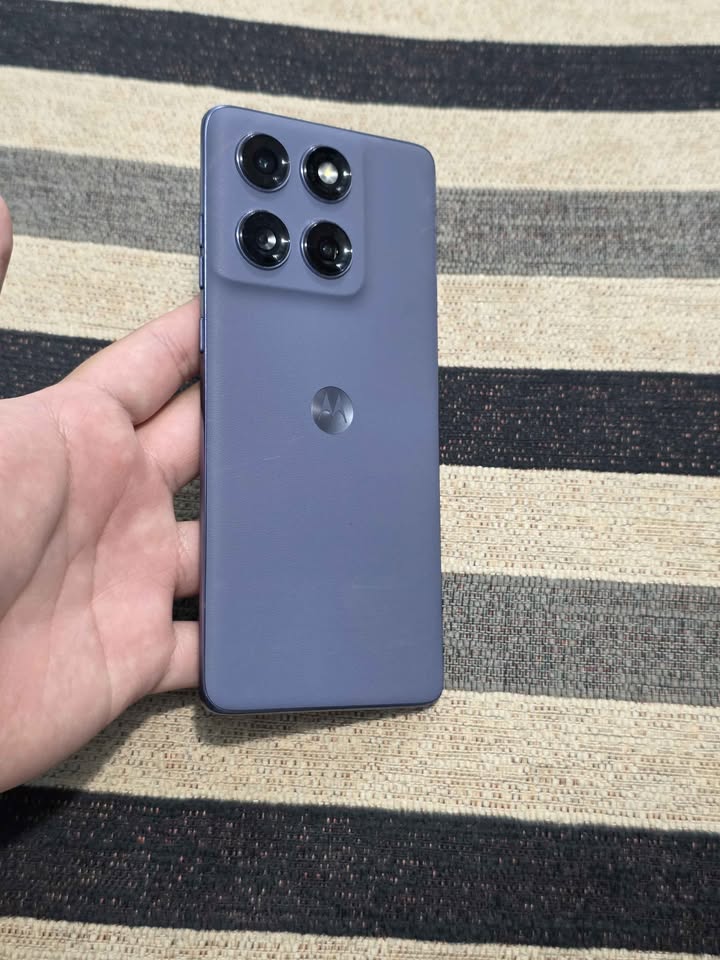 Motorola Edge 60 Fusión, Libre Esim Virtual, 256gb de almacenamiento y 8gb de ram