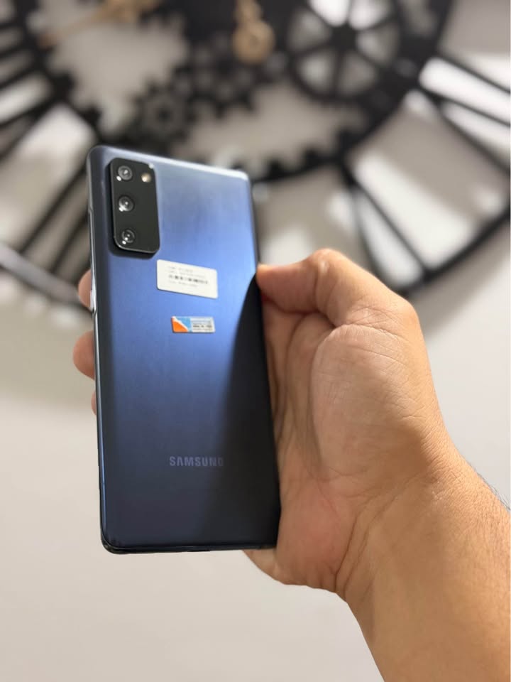 Vendo Samsung S20FE libre 128gb 6ram NFC impecable, NO PERMUTO