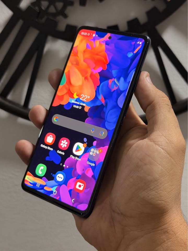 Vendo Samsung S20FE libre 128gb 6ram huella NFC IMPECABLE, NO PERMUTO
