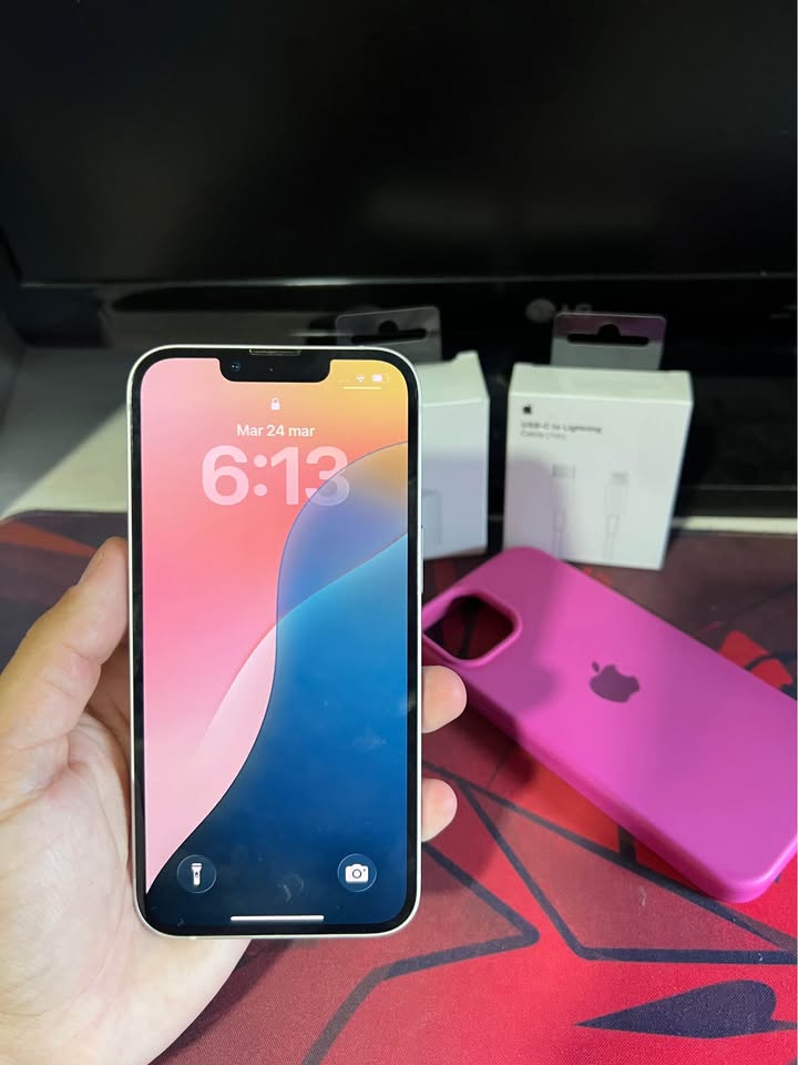 LÍQUIDO iPhone 13 Blanco 256gb 86% como nuevo 🔋