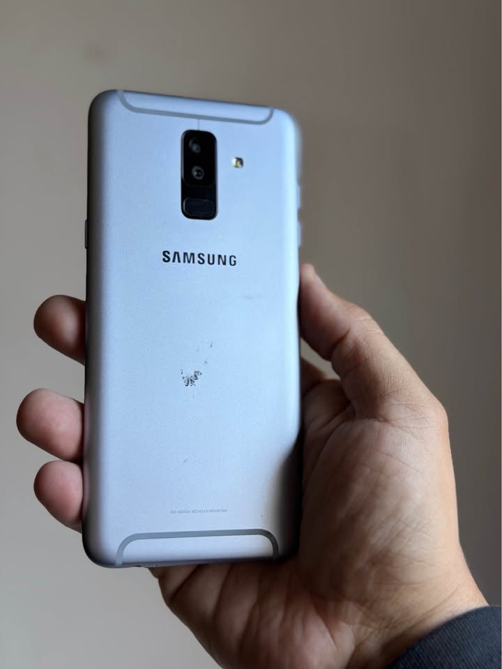 Vendo Samsung A6 plus libre 64gb 4ram huella facial NFC IMPECABLE, No permuto