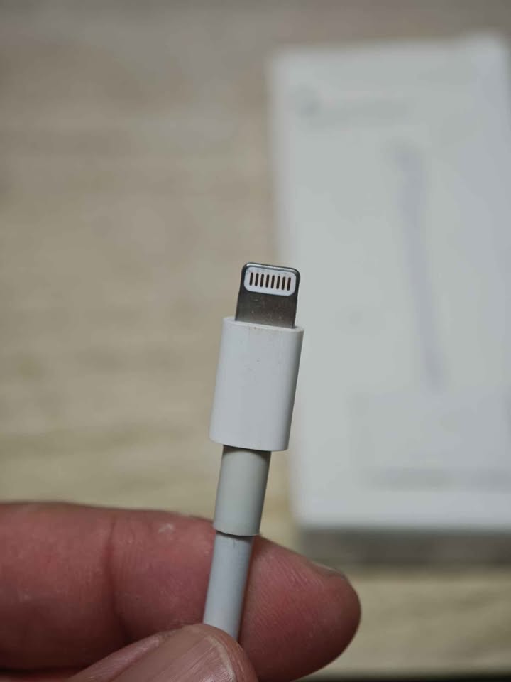Adaptador Apple Original Lightning a HDMI – cómo Nuevo en Caja