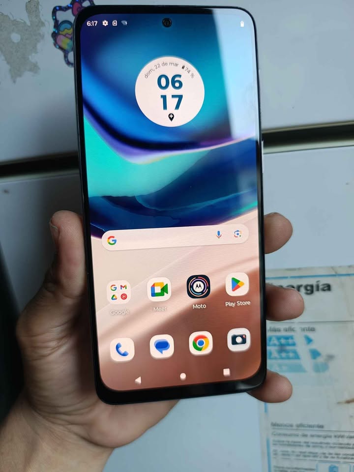 Motorola g42 a Wi-fi, está impecable sin detalles Tiene 128gb 4 de RAM, triples camaras de 50mpx, b
