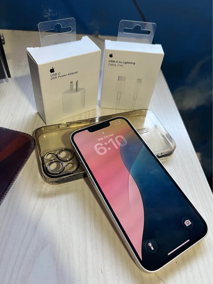 OFERTA iPhone 13 Blanco Starlight 256gb 86 BAT