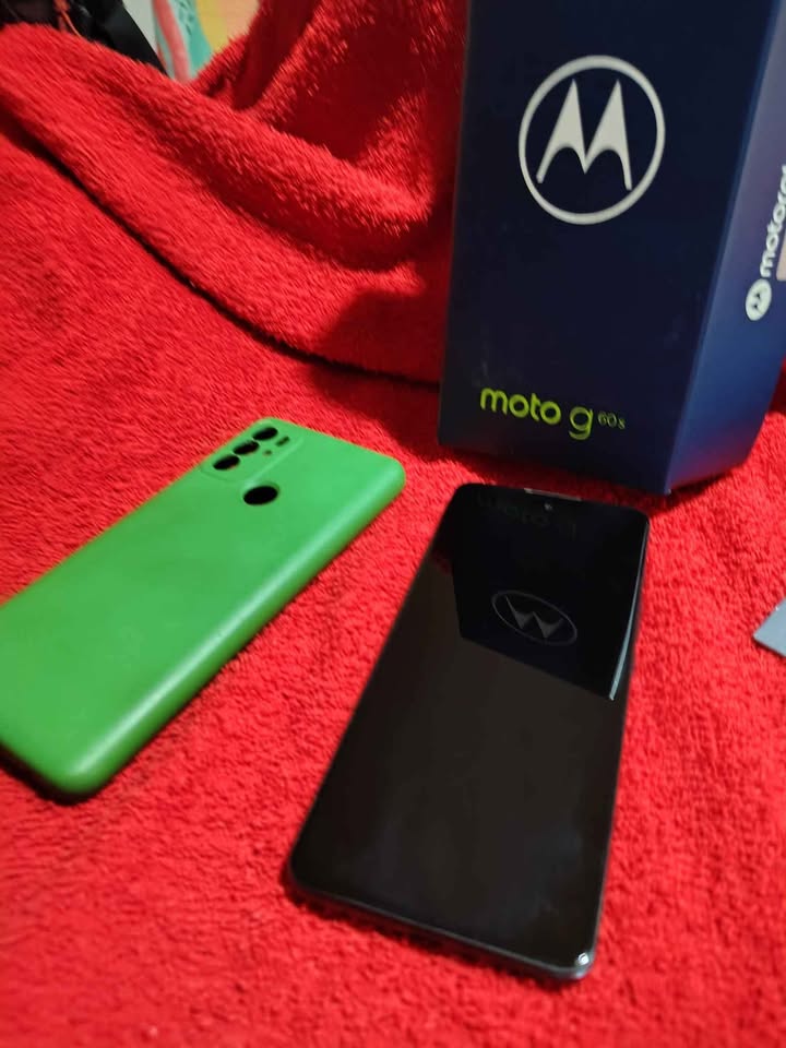 Vendo Motorola g60s(((CONTADO EFECTIVO Y NO PERMUTO))).