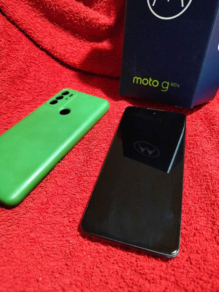 Vendo Motorola g60s(((CONTADO EFECTIVO Y NO PERMUTO))).