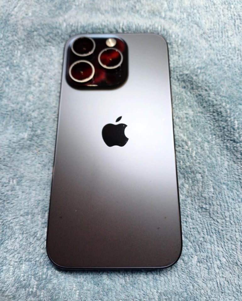 iPhone 15 pro 128 GB