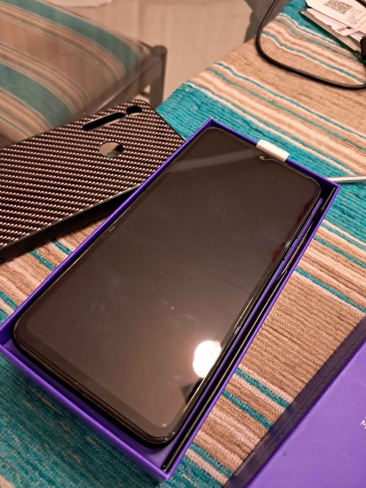 Motorola One Macro