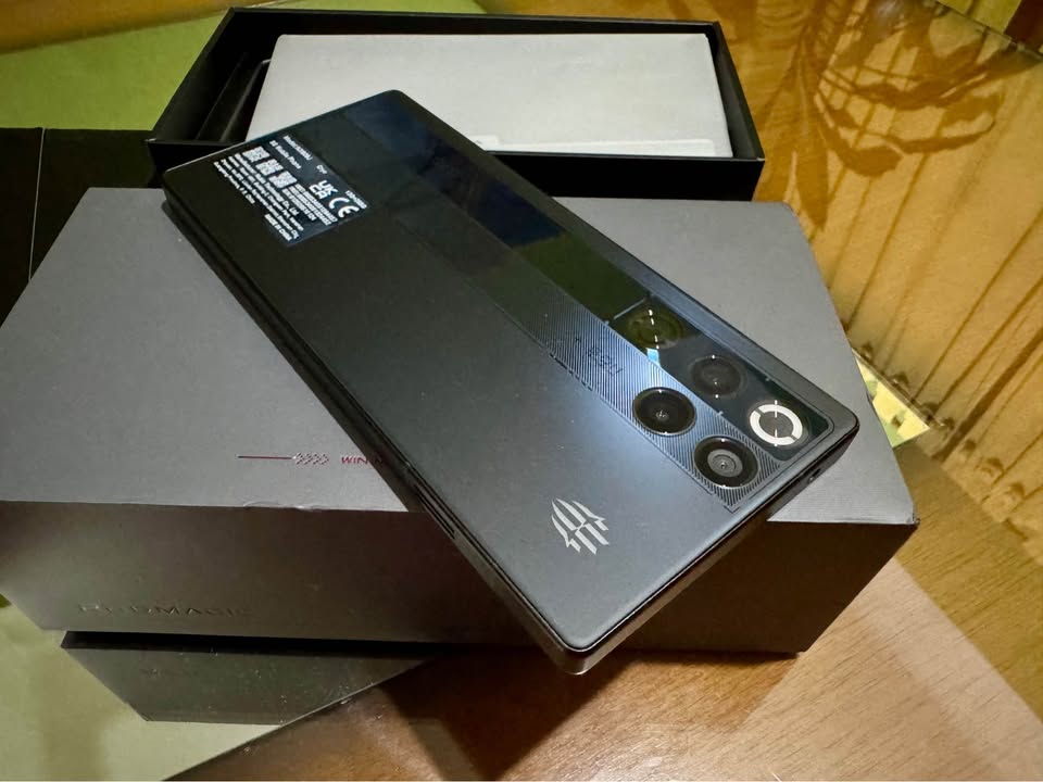 Redmagic 11 pro. Global. Nuevo en caja.