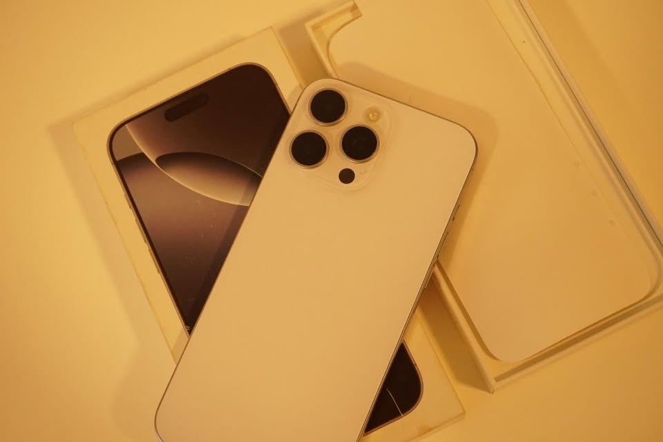 Iphone 16 Pro Max 256 GB Blanco