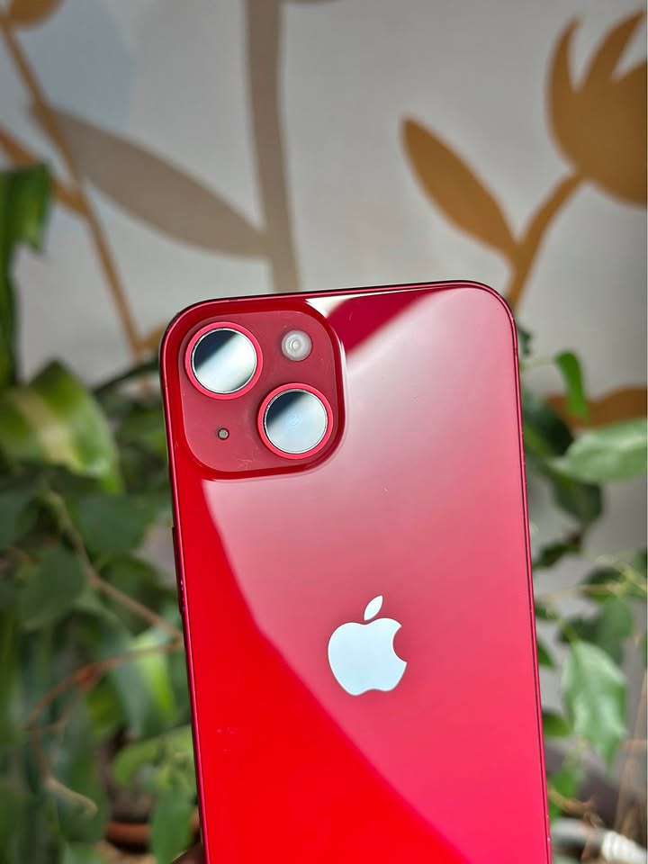 iPhone 14 RED