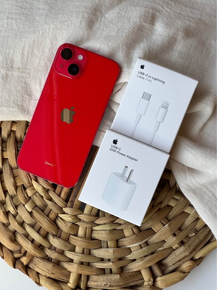 iPhone 14 RED