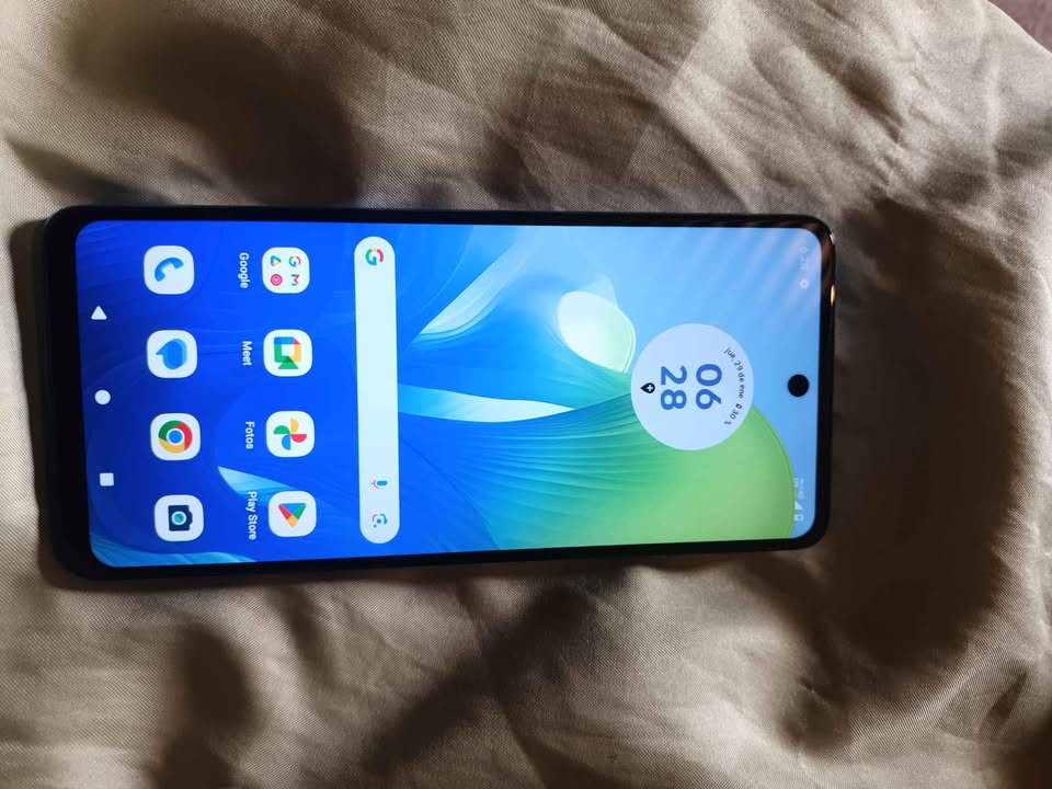 Líquido moto g04s impecable sin detalles,