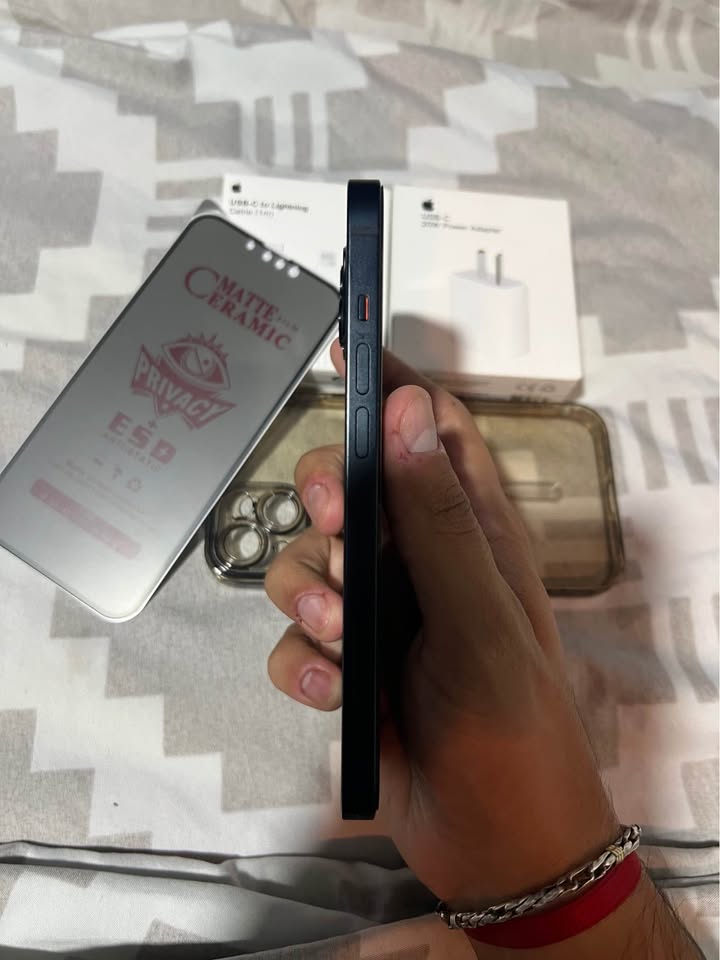 LÍQUIDO iPhone 13 Completo 128 86 de bat