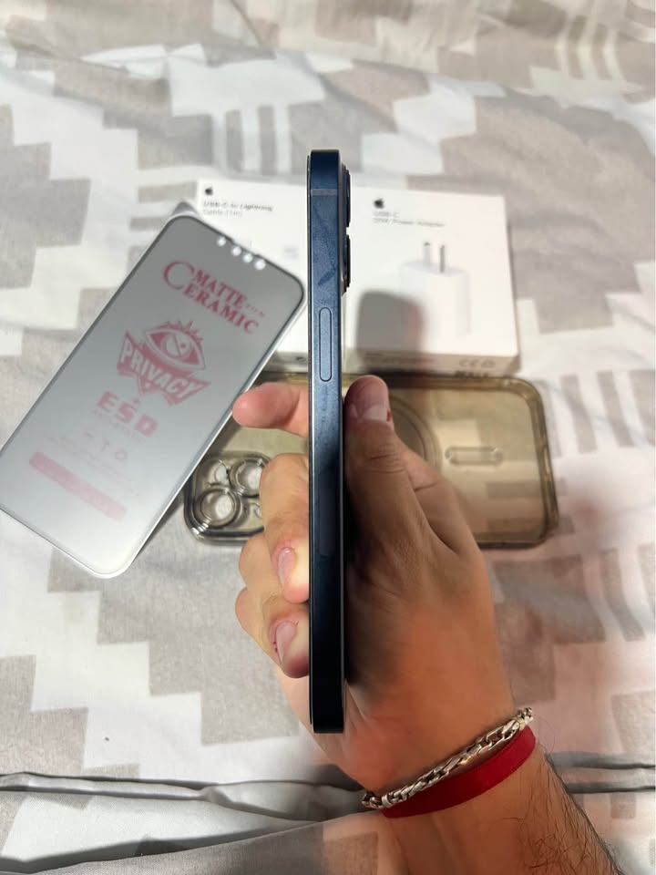 LÍQUIDO iPhone 13 Completo 128 86 de bat