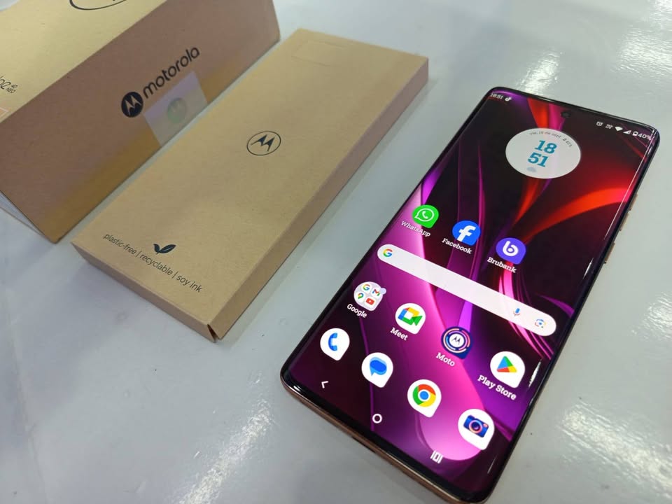 Moto edge 40 neo