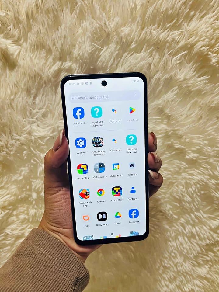 Vendo moto g13 128gb liberado sin detalles