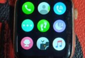 Vendo reloj inteligente con varias mayas andando bien con todas su funciones precio el publicado