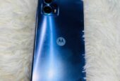 Vendo moto g13 128gb liberado sin detalles