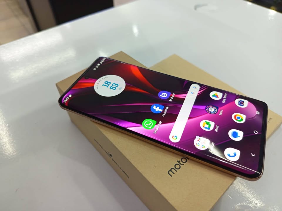 Moto edge 40 neo