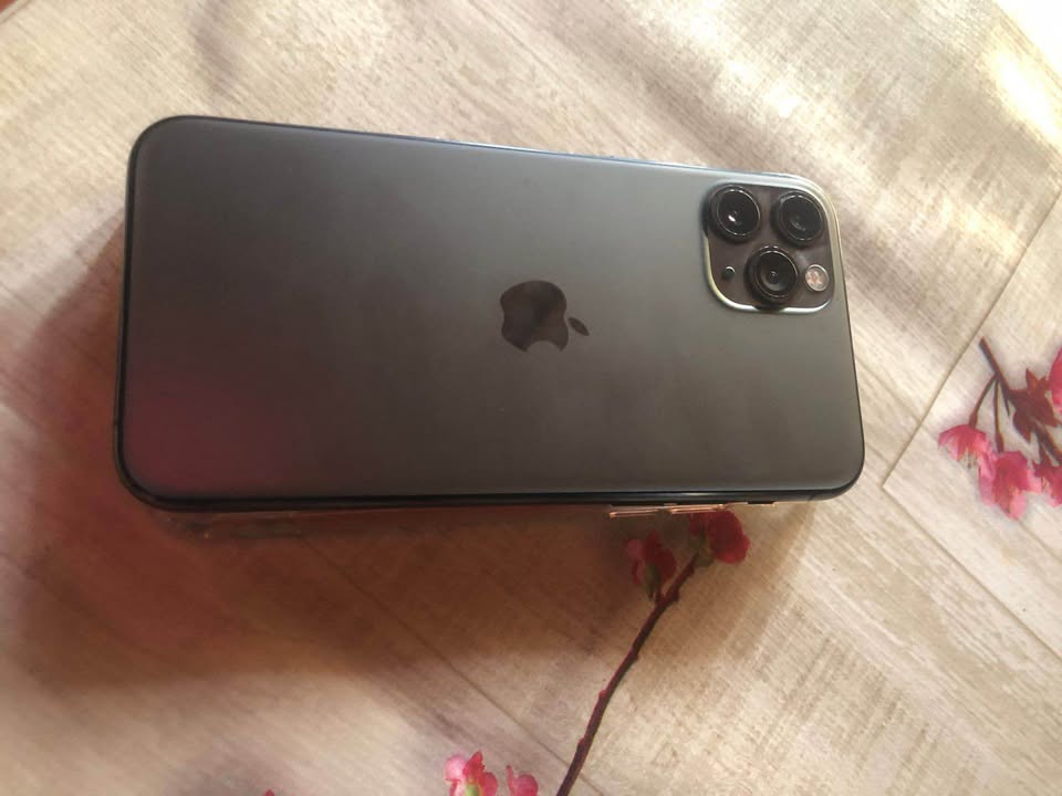 iPhone 11pro libre sin detalles 64 🧠 87 🔋