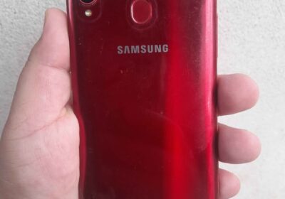 Vendo Samsung a 20 único detalle pin de carga roto o escucho ofertas