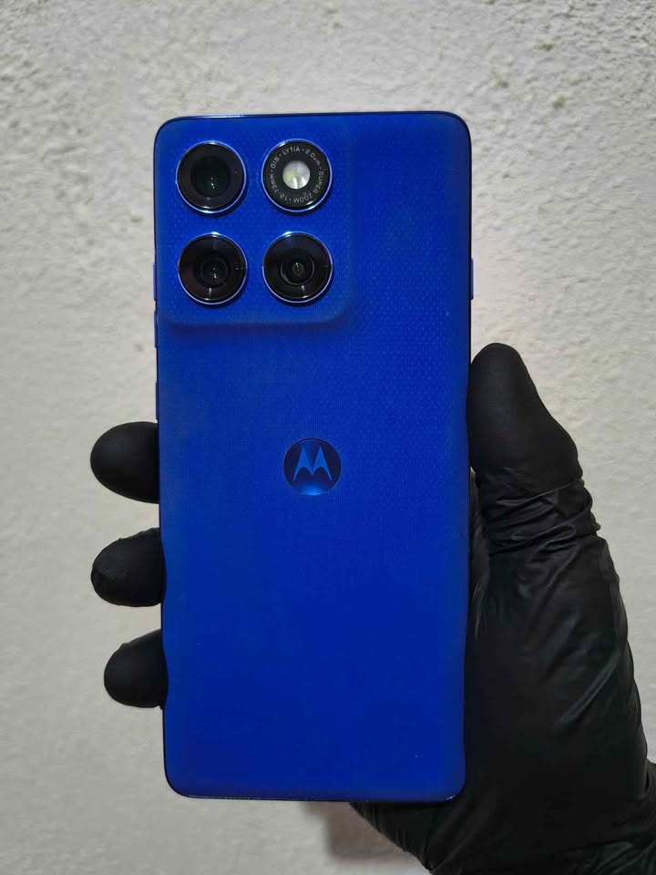 Vendo o permuto Motorola edge 60 pro