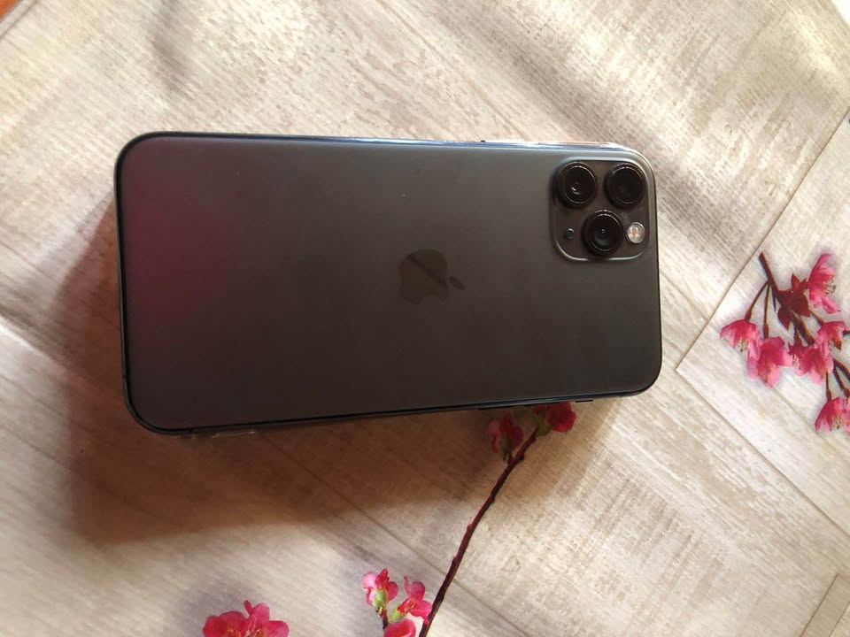 iPhone 11pro libre sin detalles 64 🧠 87 🔋