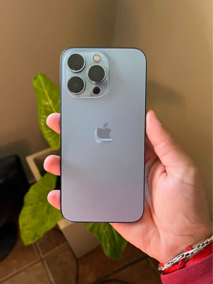LÍQUIDO iPhone 13 Pro 128 / 83% impecable