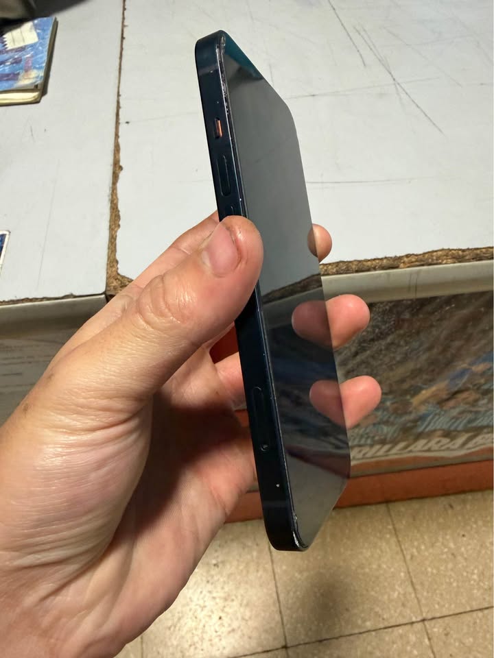 Vendo iPhone 13 128gb libre de todo en caja