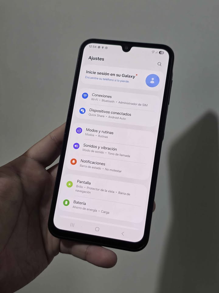 Samsung A15 Libre de fábrica para cualquier empresa 128gb de almacenamiento 4gb de ram