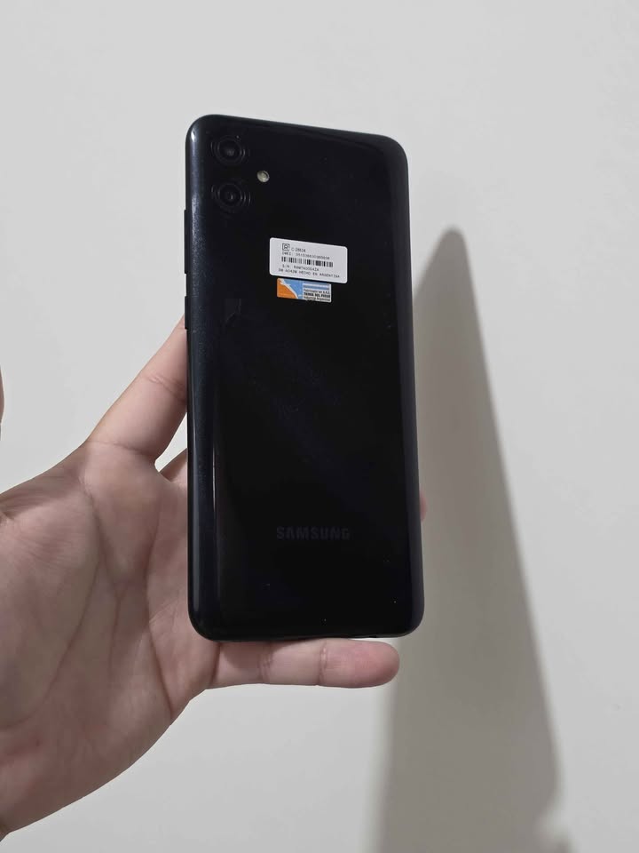 Samsung A04e Libre de fábrica para cualquier empresa 32gb de almacenamiento 3gb de ram