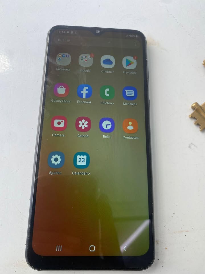 Samsung a04 Libre Impecable con accesorios 80mil llevo Si no es lejos