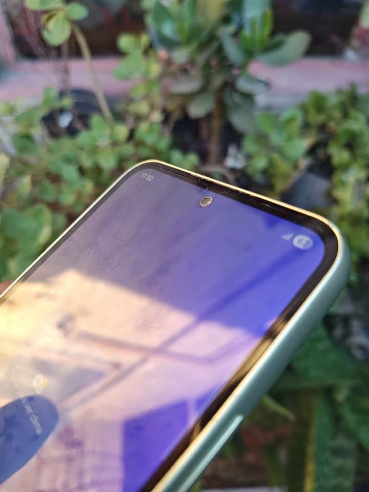 Samsung A54 8+8/128GB con funda