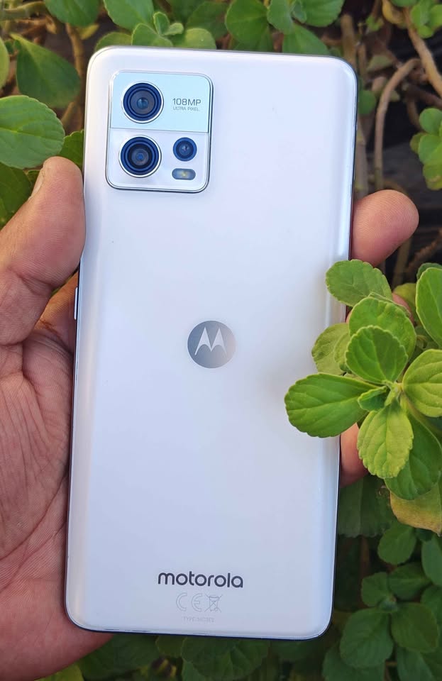 Motorola Moto G72 libre c/funda “6/128GB”