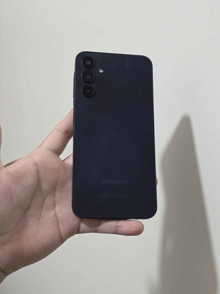 Samsung A15 Libre de fábrica para cualquier empresa 128gb de almacenamiento 4gb de ram