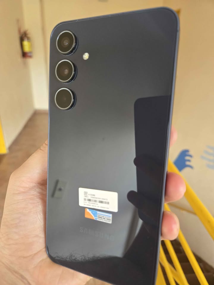 Samsung a55 5G a Esim 256Gb y 8 De Ram Impecable Estado Como Nuevo Sin Detalles!!