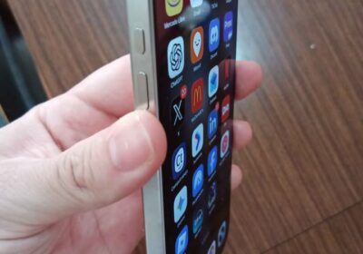 iPhone 16 Pro Max Impecable estado con accesorios